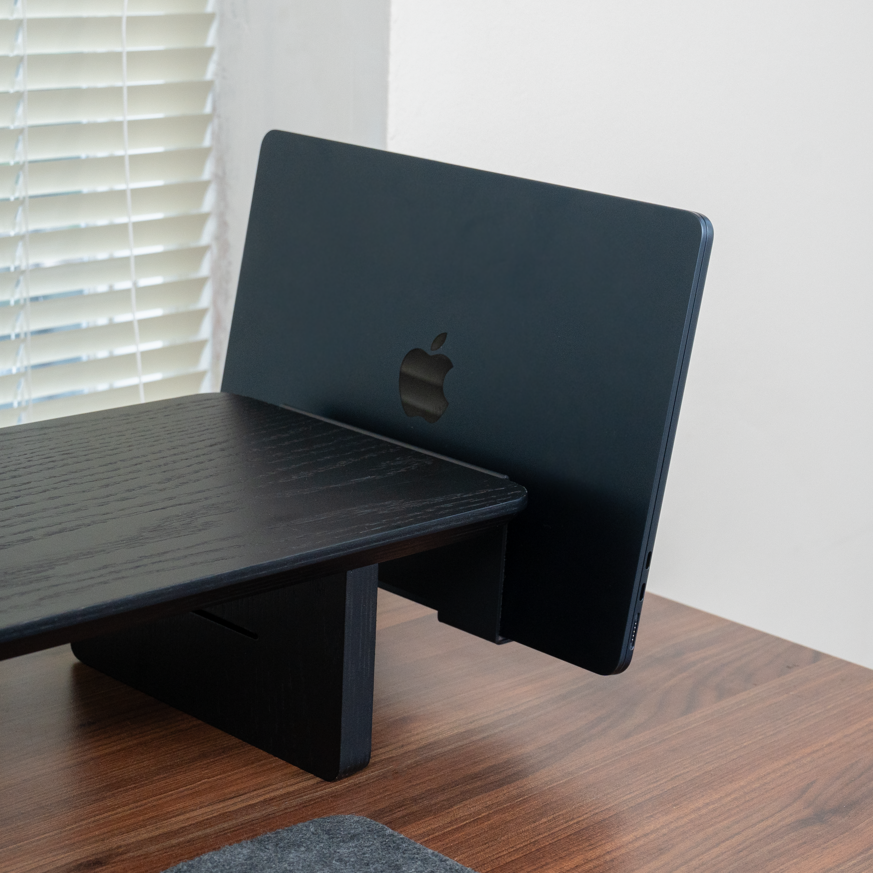 Laptop Dock | The Modular