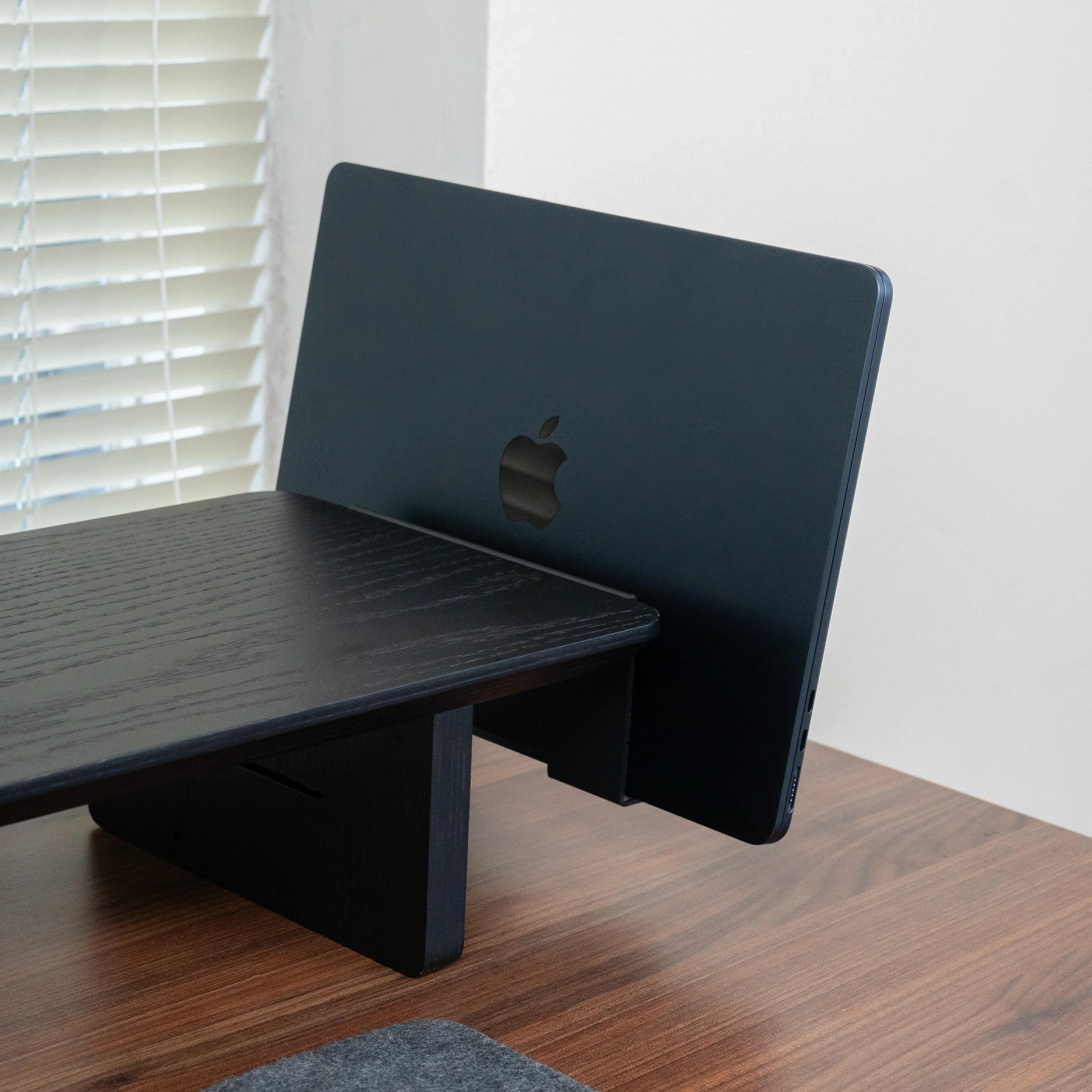 Laptop Dock | The Modular