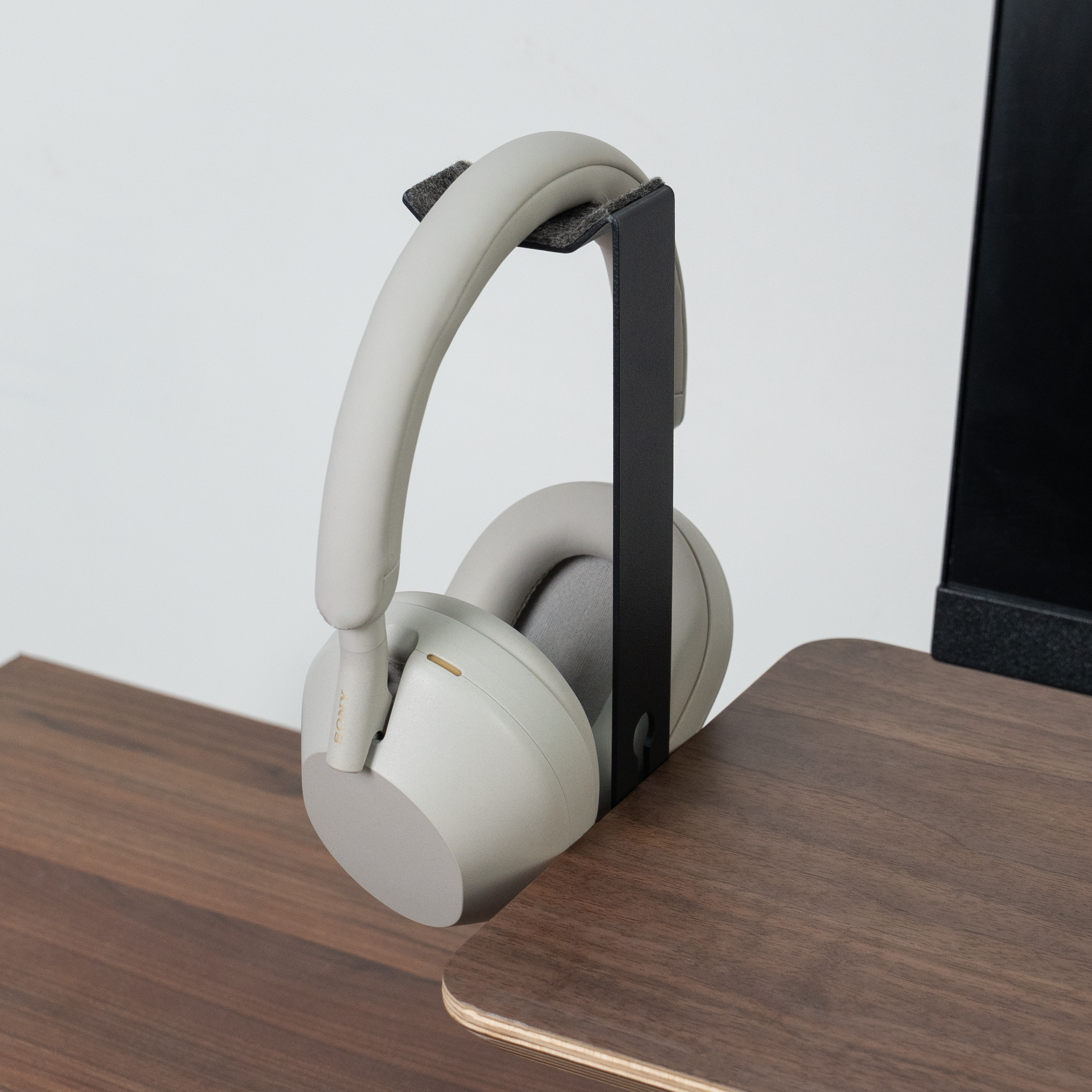 Headphone Holder | The Modular