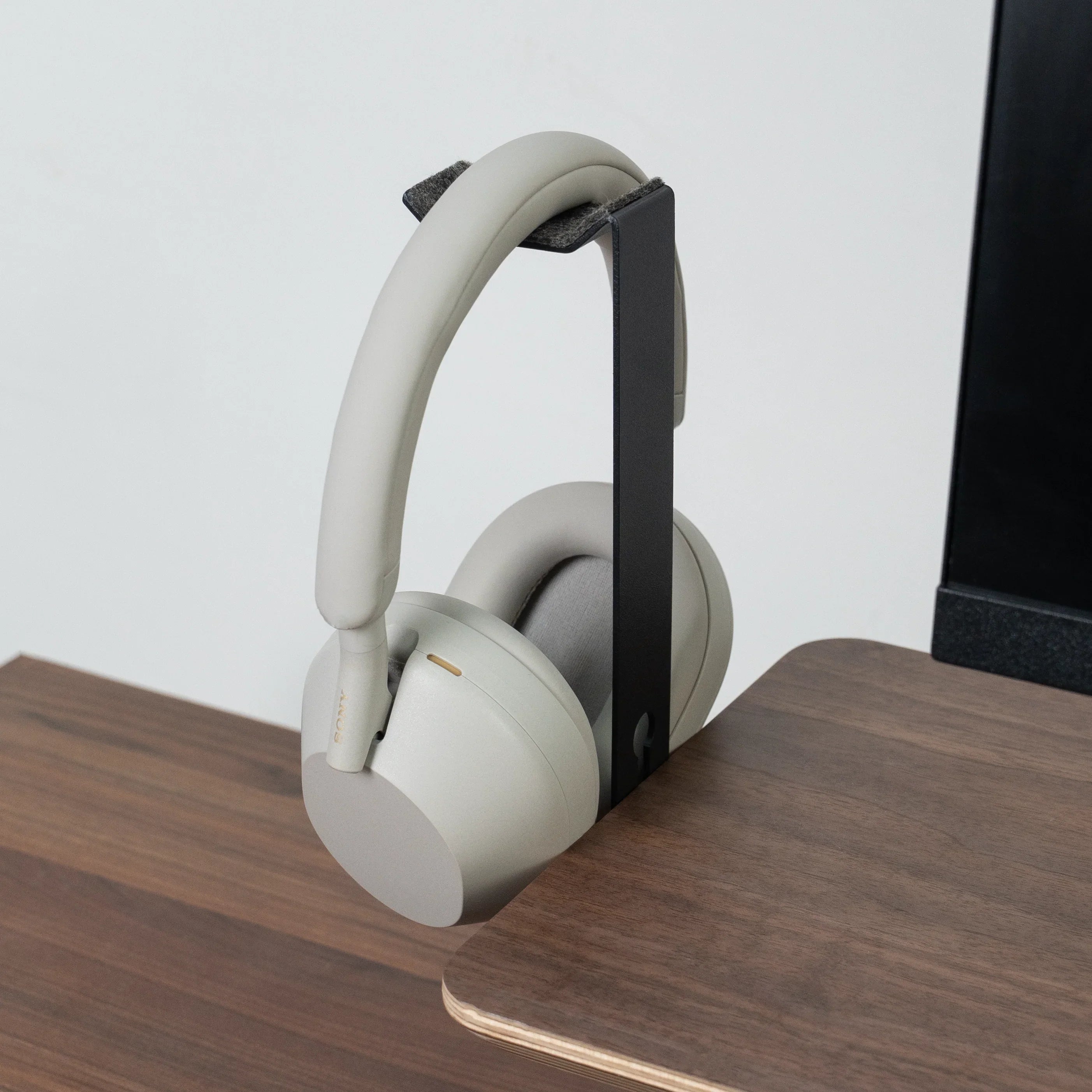 Headphone Holder | The Modular