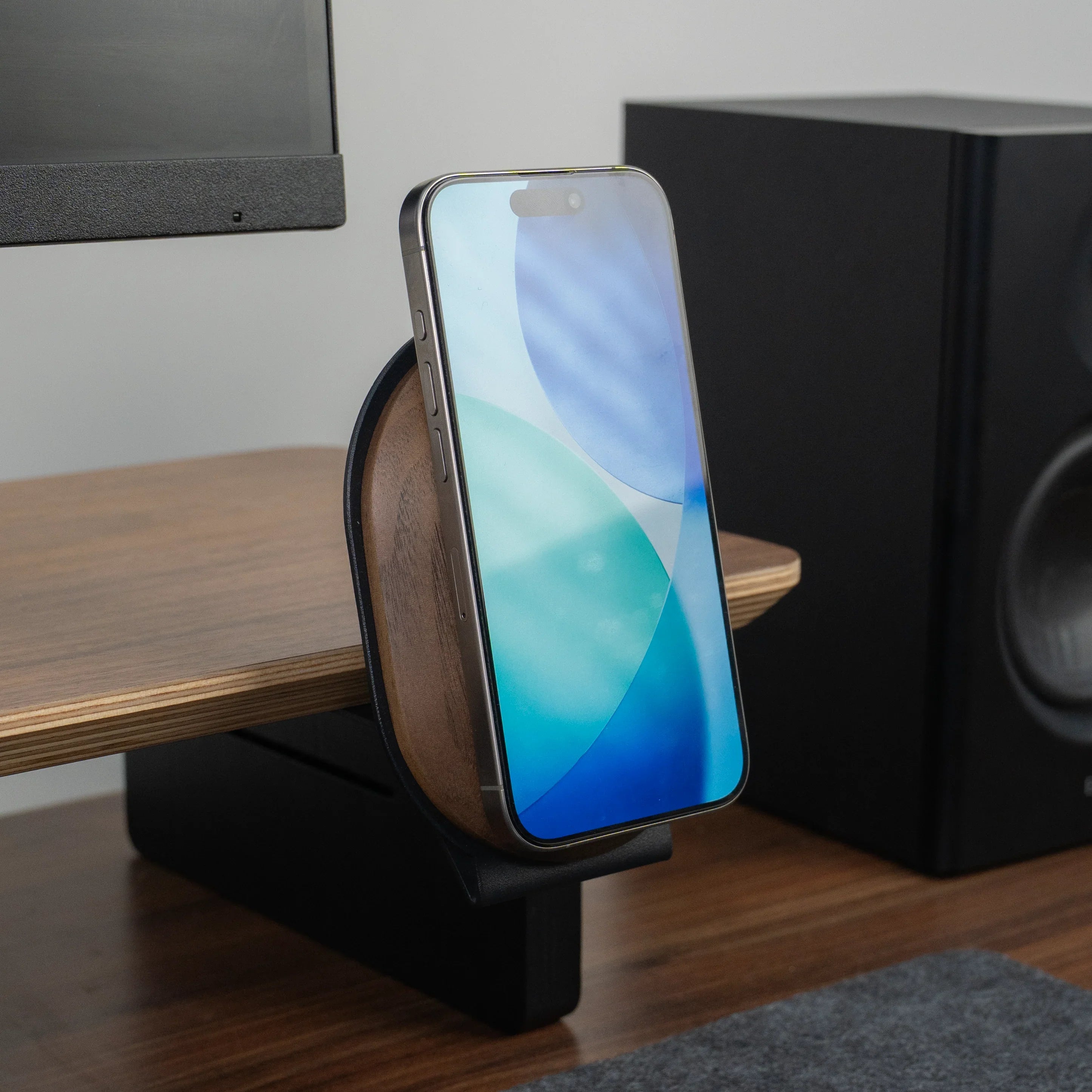 Wooden MagSafe Holder | The Modular