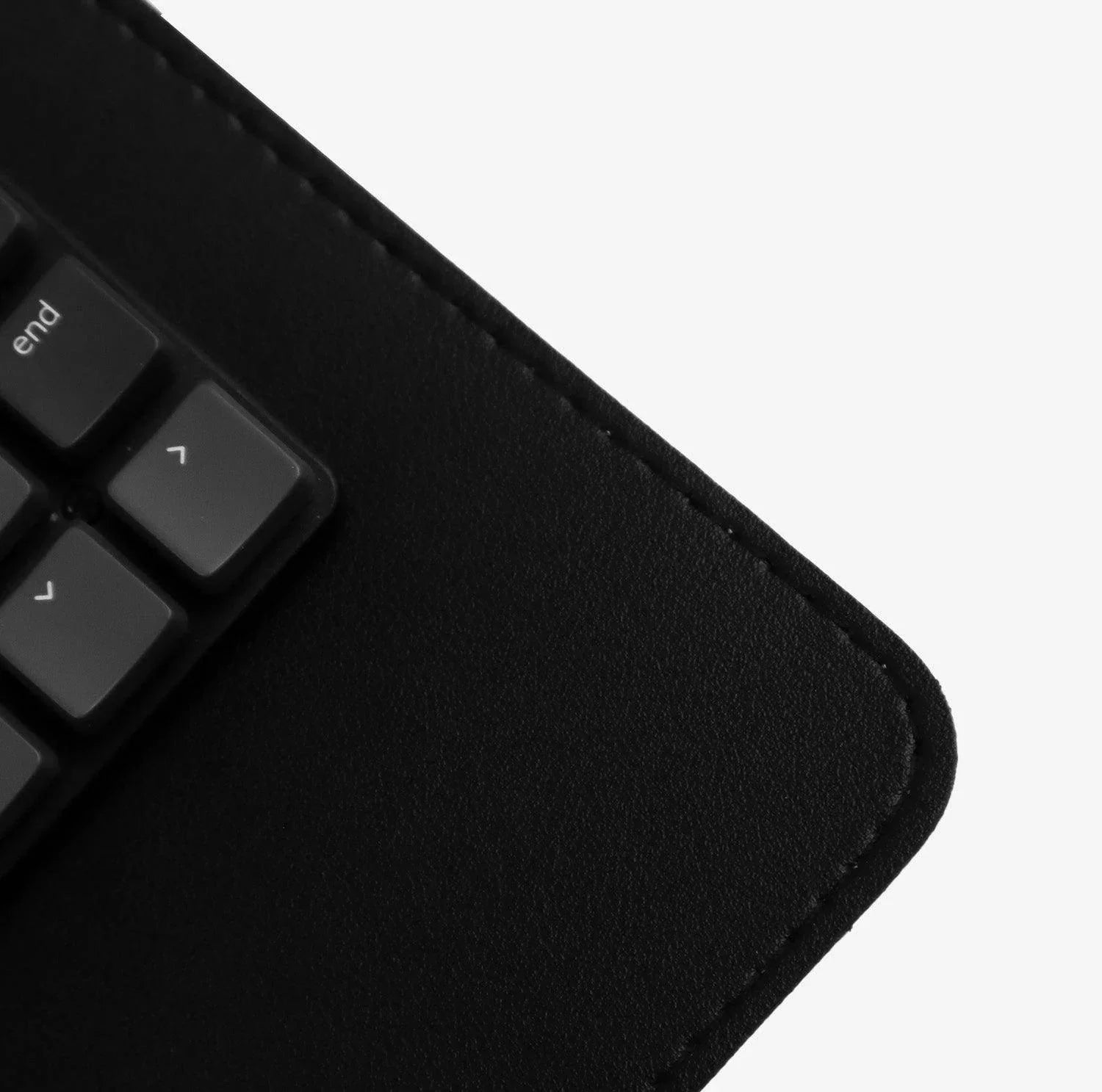 Essential Mouse Pad | Natural Cork & Leather - Spacet