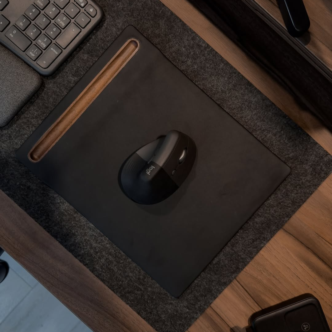 Mouse Pad v2.0 | Leather & Walnut