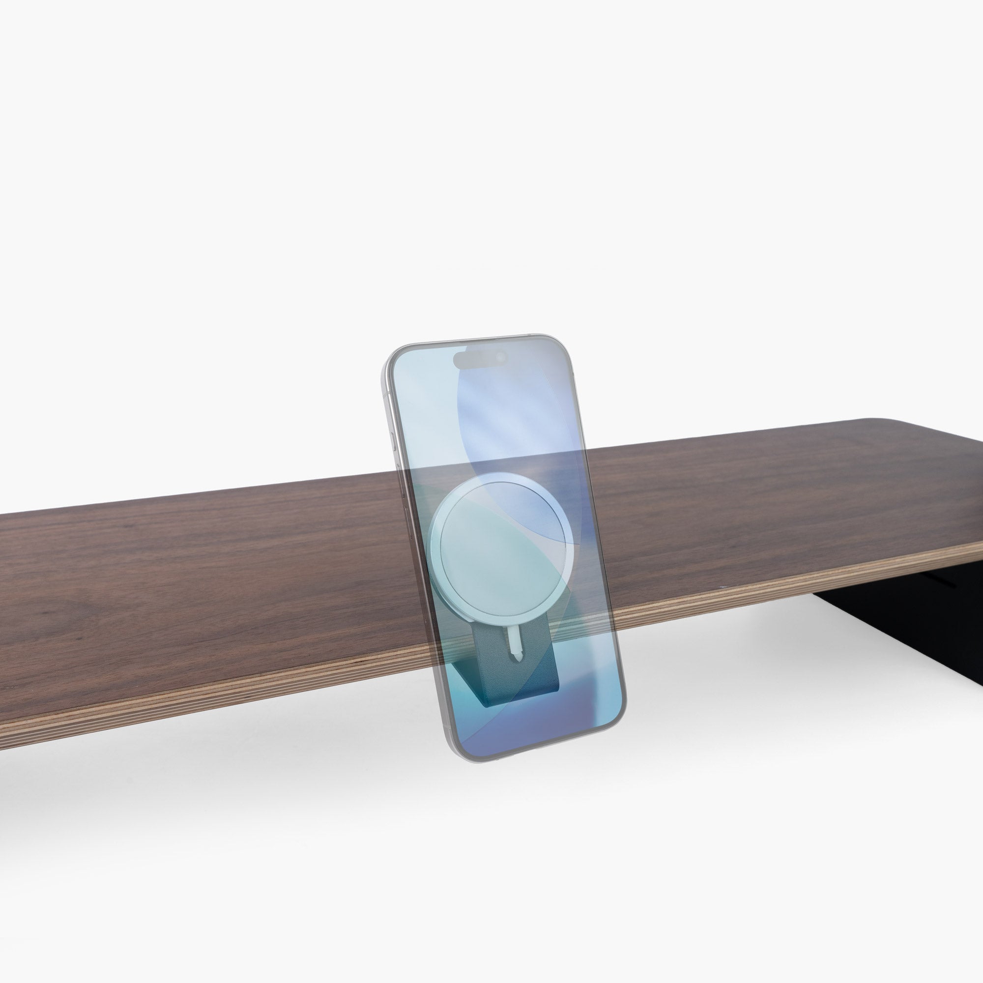 MagSafe Holder | The Modular