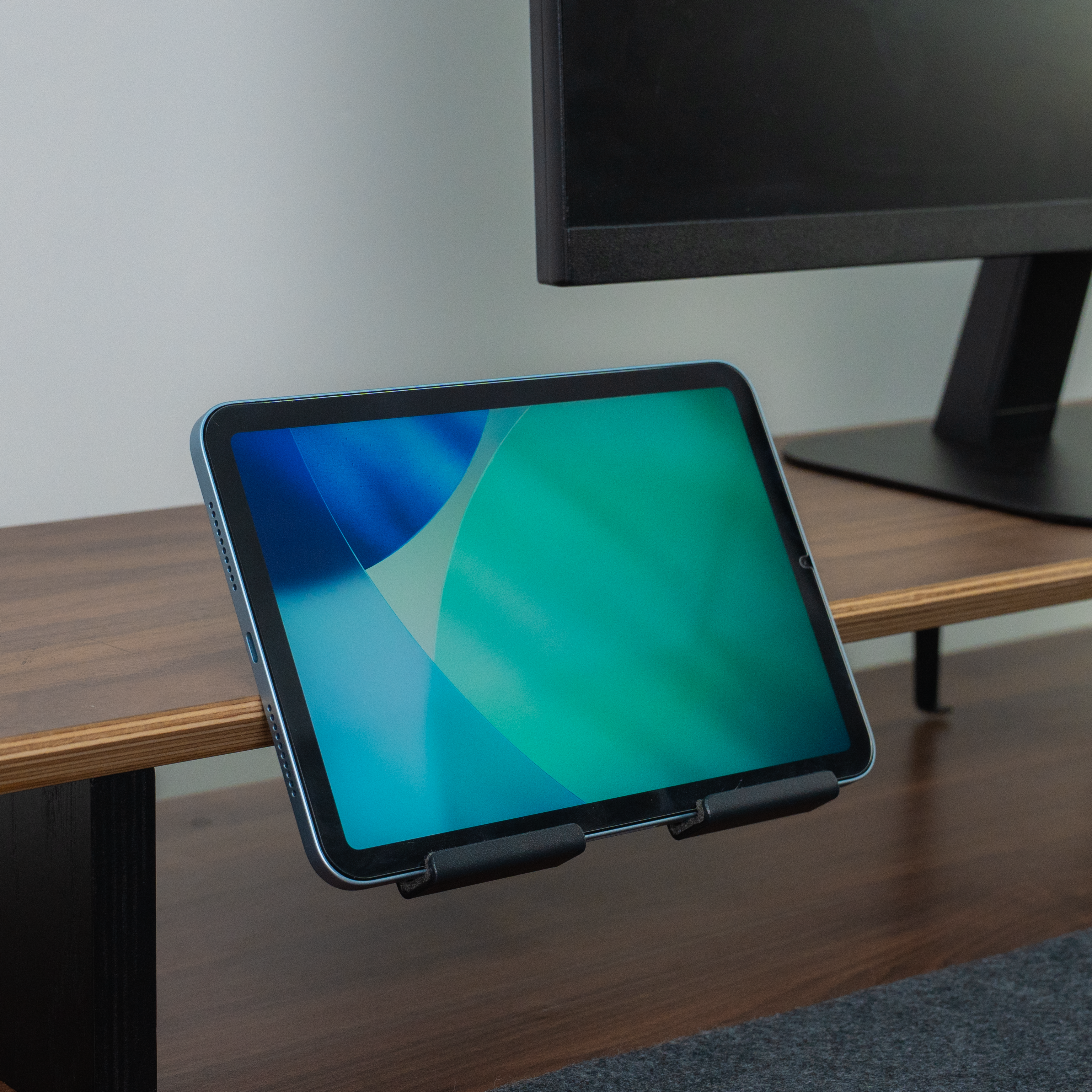 Tablet Holder | The Modular