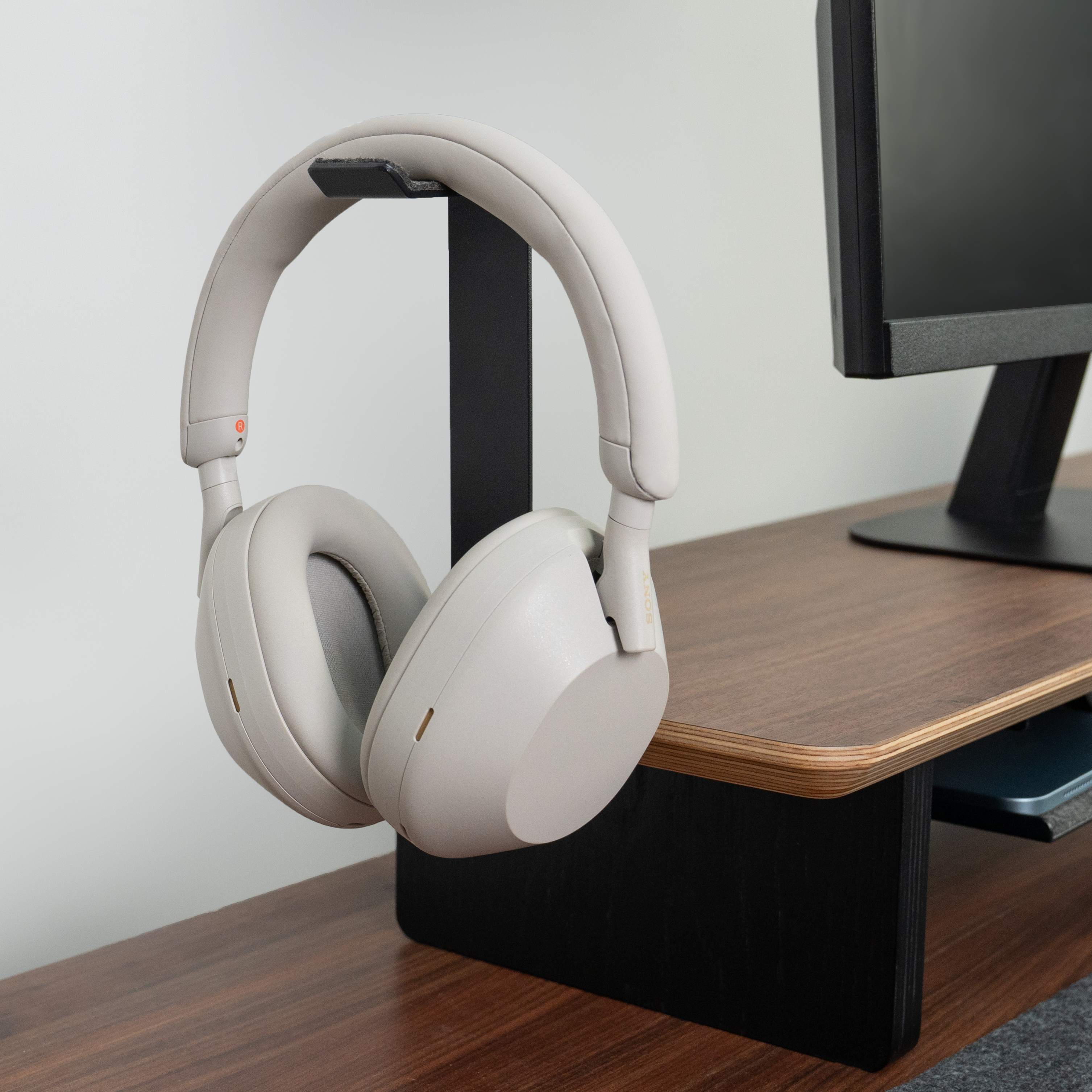 Headphone Holder | The Modular